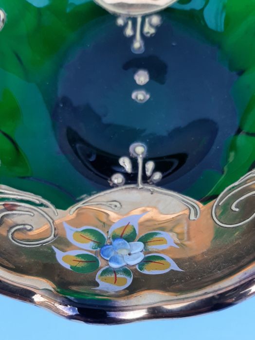 Вазочка корзинка,зеленое стекло,позолота.Bohemia.