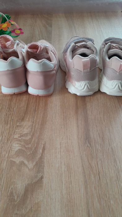 Кросівки для дівчинки