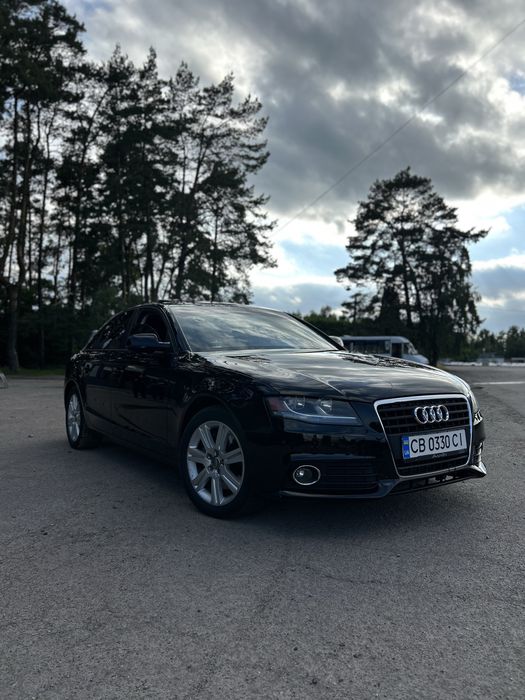 Audi a4 b8 Premium 2010 2.0 tfsi 211лс