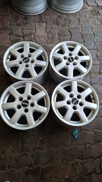 Felgi aluminiowe VW Skoda Audi Seat 15" 5x112  7Jx15 ET37