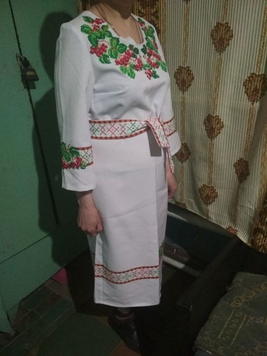 Платье с вышивкой. Вышиванка. Сукня вишита. Плаття вишите.