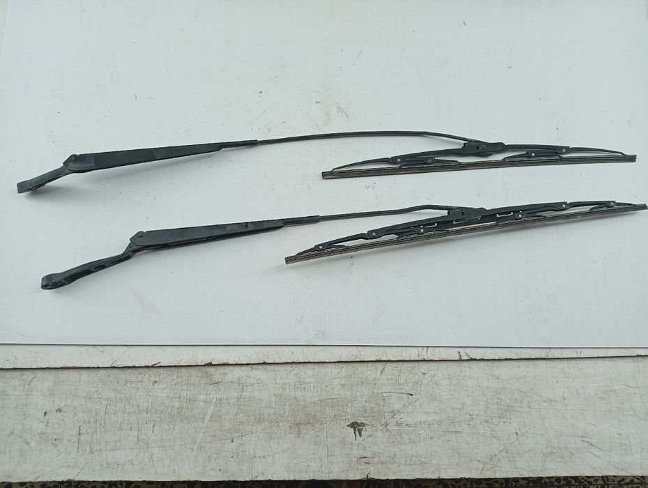 Astes/Escova Limpa Conjunto (2) - SKODA OCTAVIA I (1U2) | 96 - 10