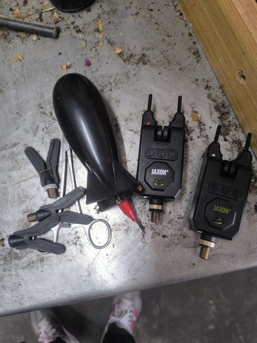 Wędki, akcesoria, podbierak, krzesełko,