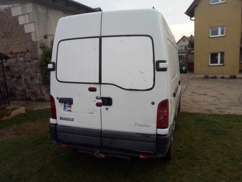 Sprzedam Renault Master 2,2dCi na części