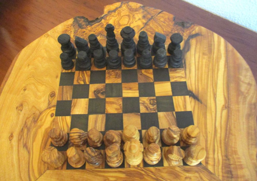 Jogo Xadrez em Madeira de Oliveira maciço - Vintage