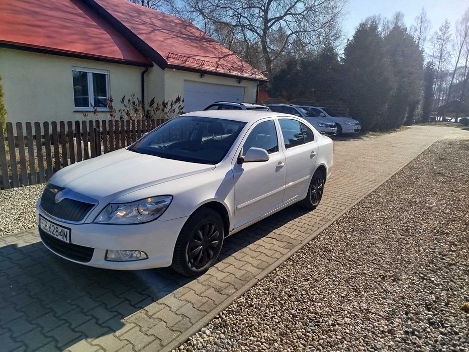 Skoda OCTAVIA 2 sedan benzyna+gaz zadbana - niski przebieg!