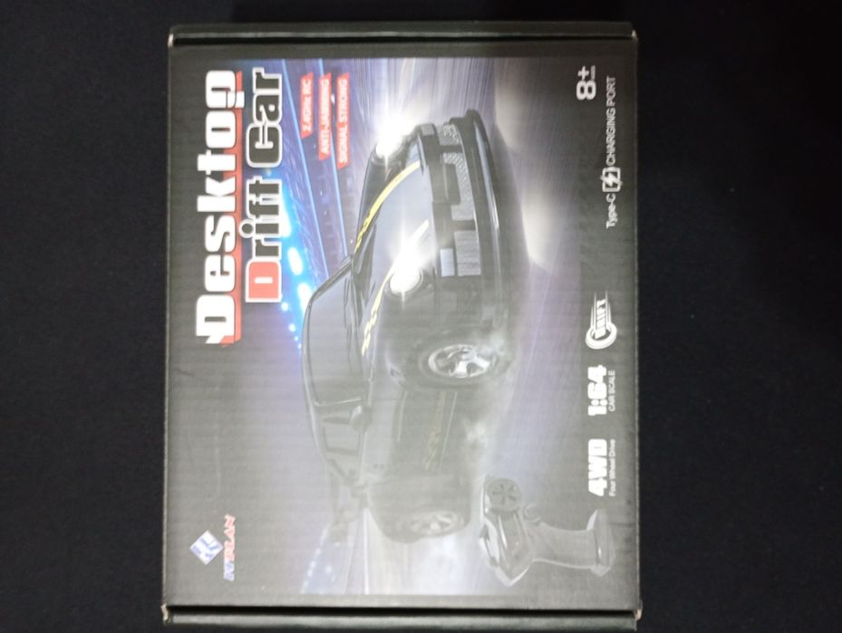 Mini samochód do driftu zdalnie sterowany.terowany