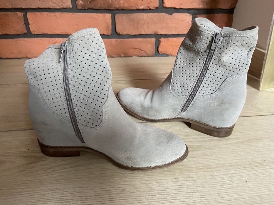 Botki. Firma Venezia. Rozmiar 38. Stan idealny.
