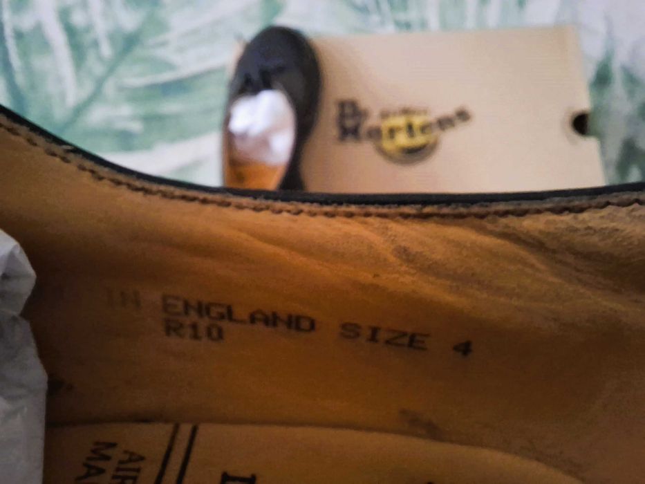 Buty Dr.Martens na szerszym obcasie 37 nowe Made In England