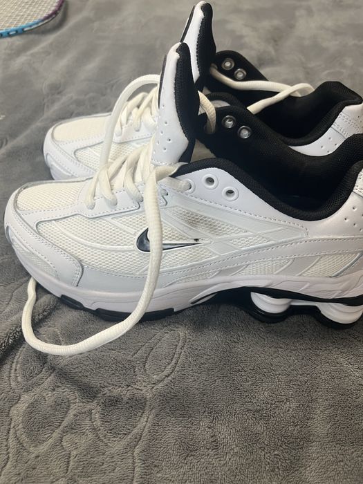 Продам  нові жіночі Nike