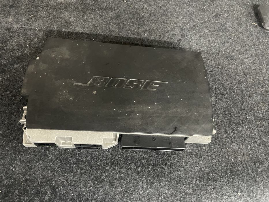 Усилитель звука Audi Q7 4L Bose