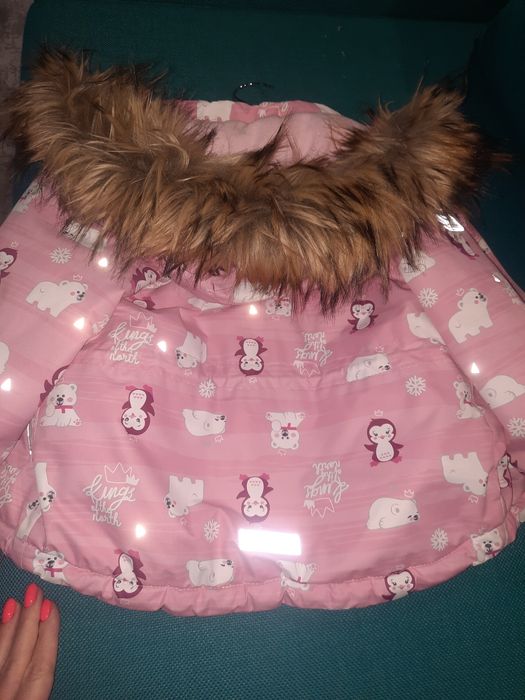 Зимняя курточка, теплая на девочку 2-3 лет