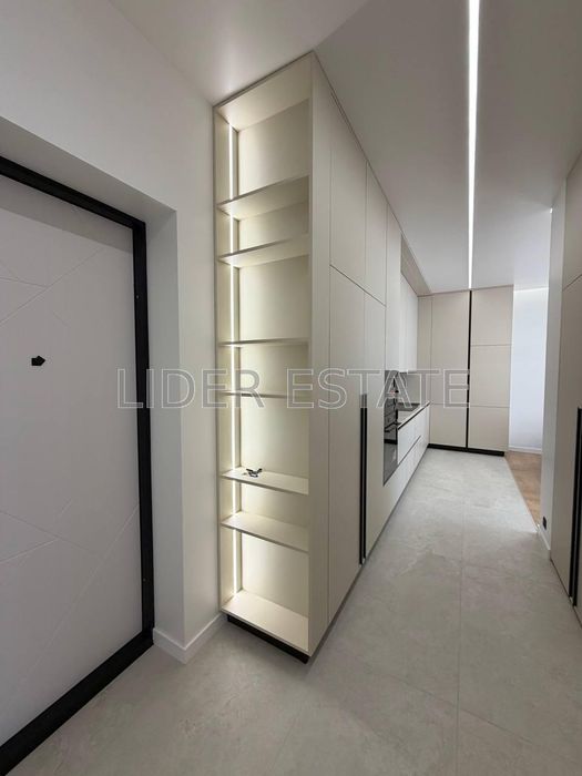Продаж 2-кімнатної квартири в ЖК Uzh Towers | Слов'янська набережна, Ужгород