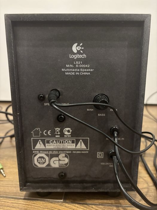 zestaw głośników Logitech LS21 (subwoofer + 2 satelity)