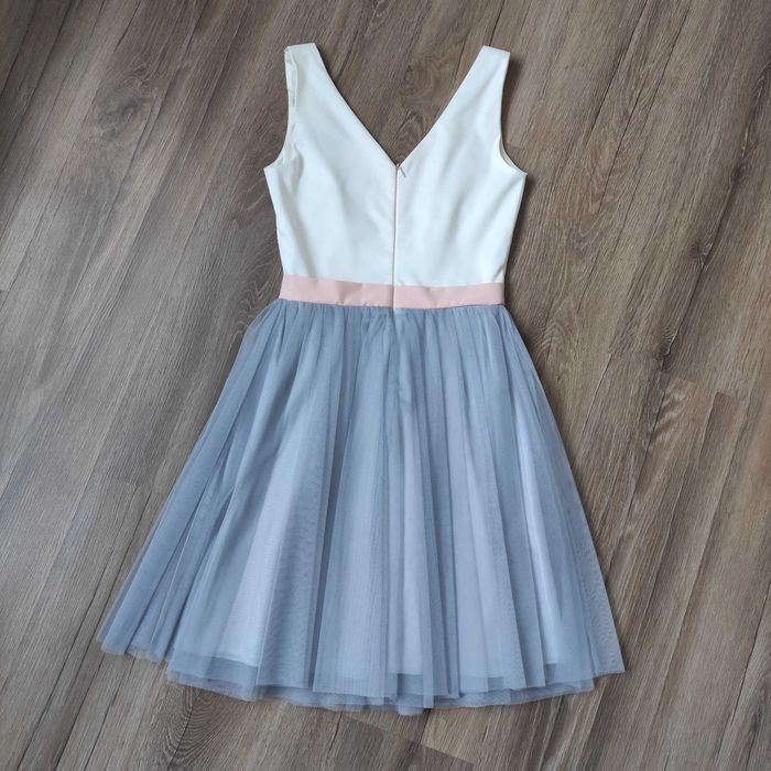 Sukienka z tiulem roz. 34