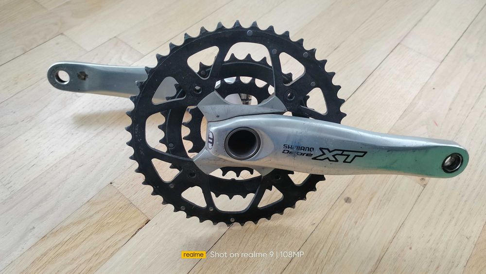 korba  shimano  mtb xt m-760 ramie  175  tarcze 44/32/22