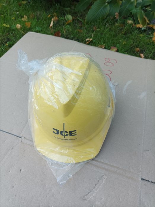 Kask ochronny hełm.