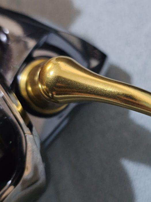 Shimano 14 Stella C2000HGS. Нова.