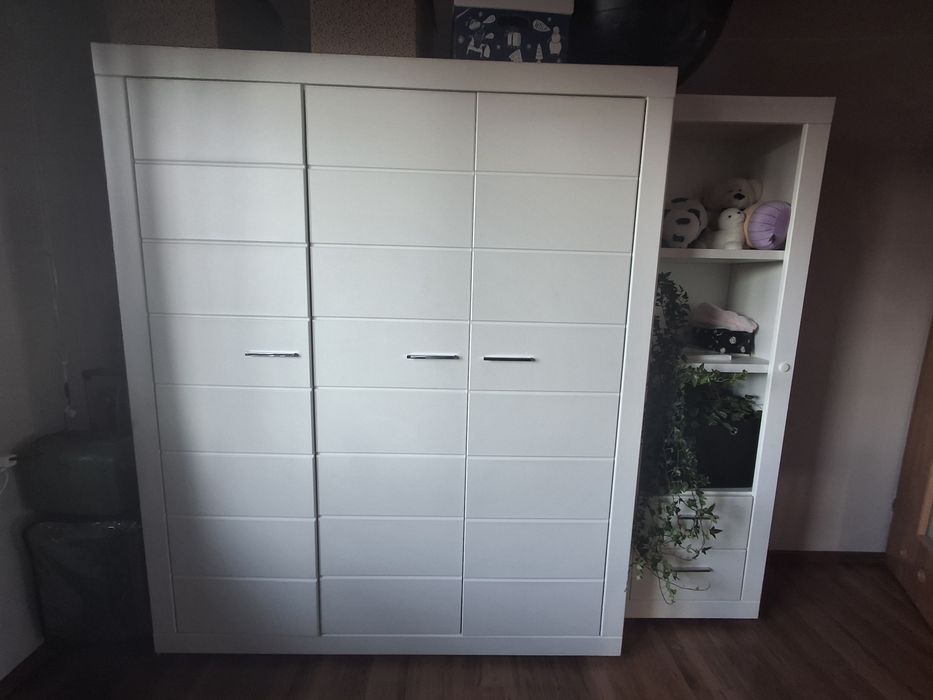 Zestaw (sprzedam osobno)Szafa regał komoda Forte meble Snow