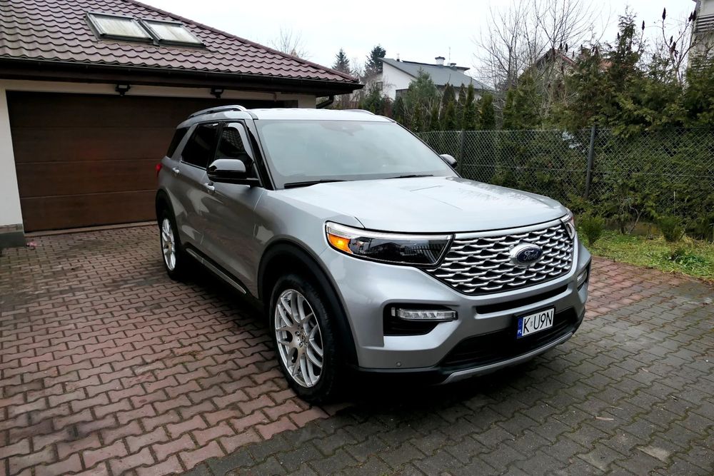 Ford Explorer 3,3 hybryda 318 HP PLATINUM