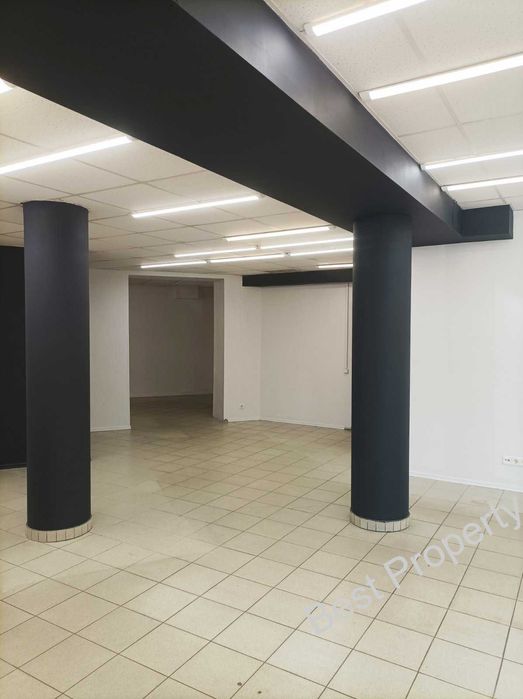 Магазин 122 м2 • Фасад 1й поверх • нежитлове • Академмістечко