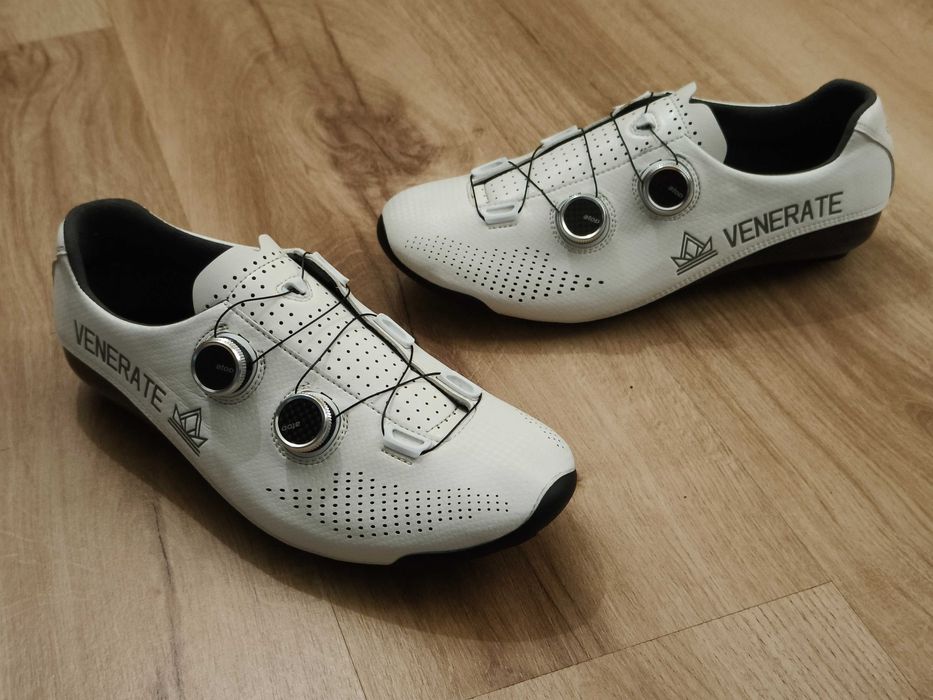 Sapatos de Ciclismo VENERATE ROAD 2.0 Termo-moldáveis  "Novos"