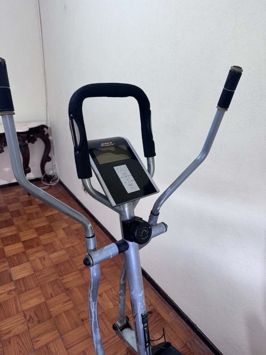 Elite Bicycle475111547712327681