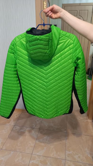 Куртка для туризма