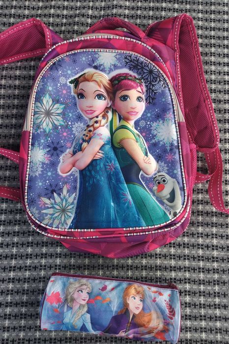 Plecak i dwa piórniki kraina lodu Anna i Elsa