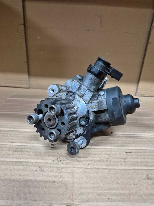 топлівний насос високого тиску vw seat skoda 2.0 tdi тнвд 03L130755D