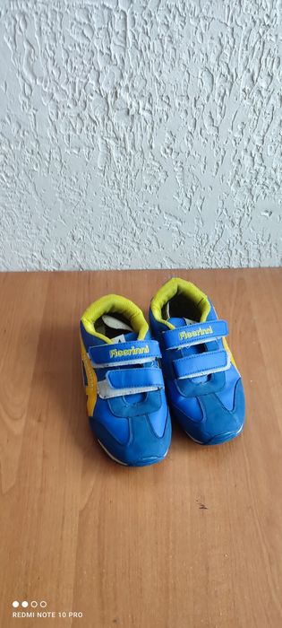 Продам красовки 33 розмір