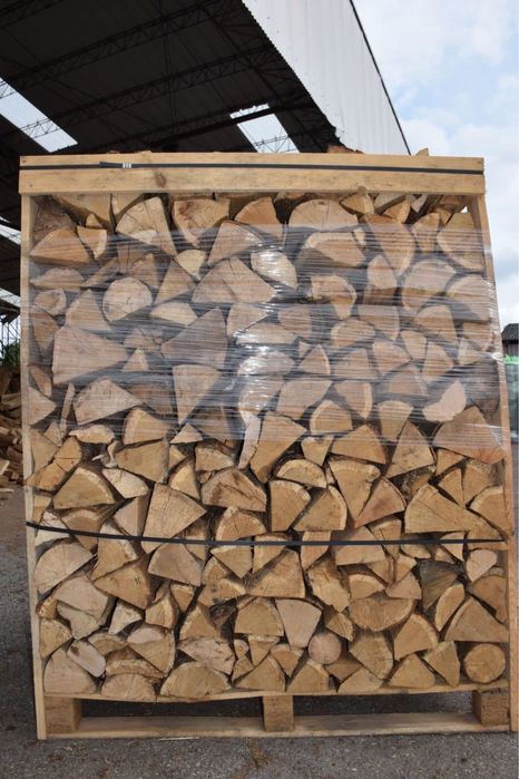 Sezonowane Drewno Kominkowe 3 lata Suche Buk Grab Dąb Dostawa Mroków
