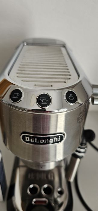 Máquina de café Delonghi Dedica Style