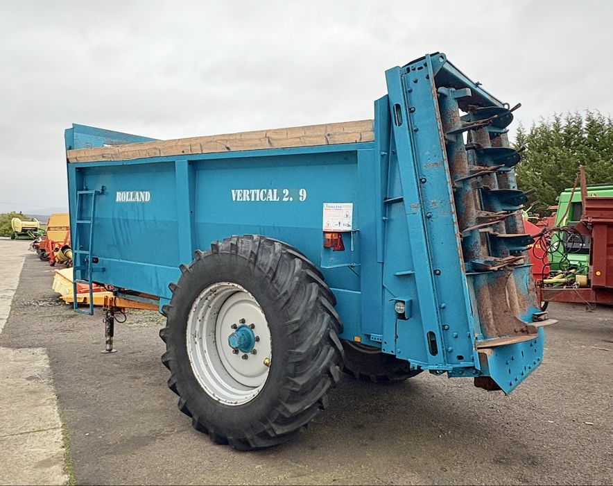 reboque espalhador de estrume