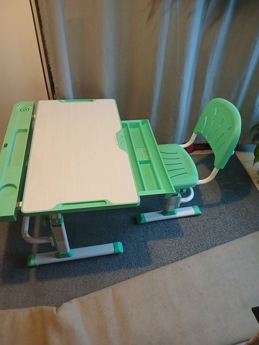 Biurko regulowane dziecięce