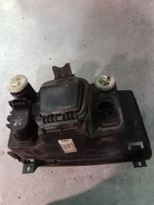 ÓTICA / FAROL VOLKSWAGEN CADDY II / VOLKSWAGEN POLO CLASSIC