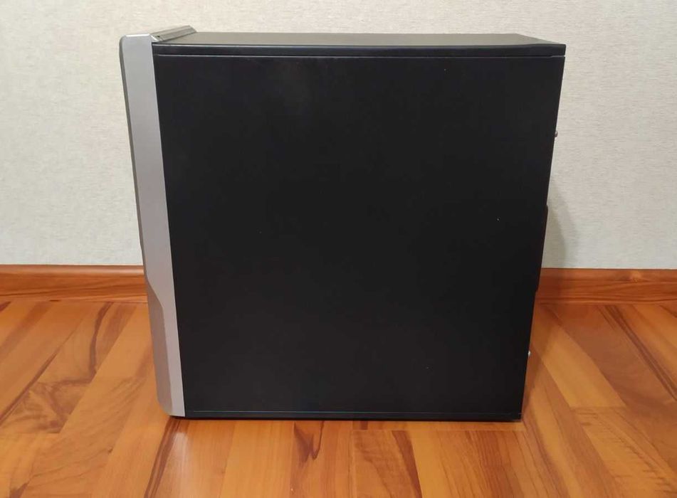 Системний Блок Lenovo_i3-6100/DDR4-8Гб/240Гб_ Хороша пропозиція!