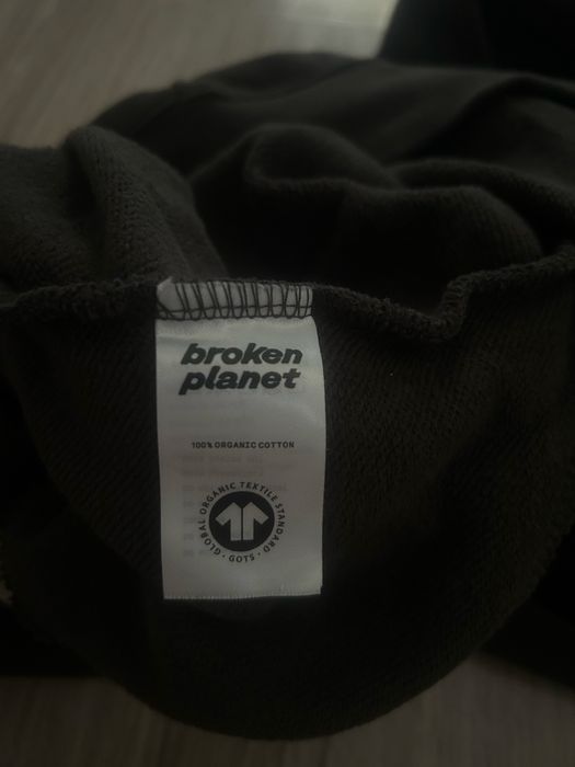 Bluza Broken Planet