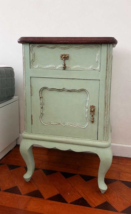 Par de Mesinhas de Cabeceira Vintage | Estilo Provençal