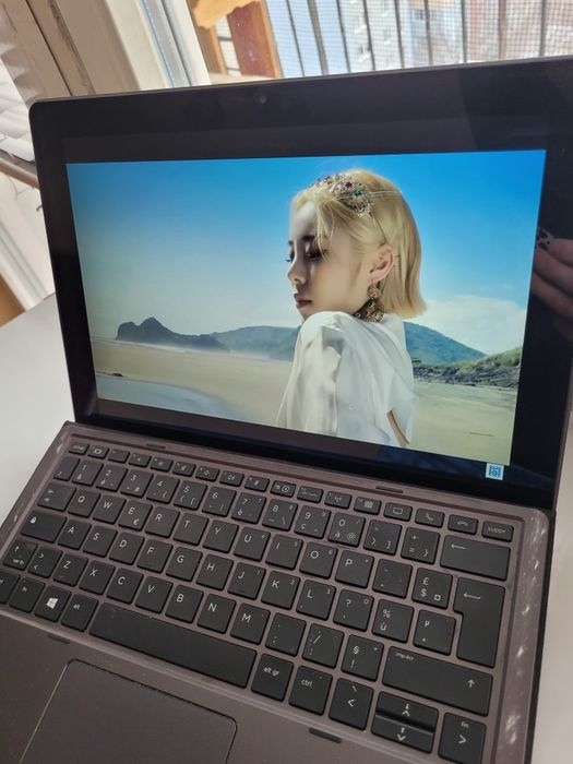 Hp pro x2 612 g2 Intel i5/ ssd/ win 11