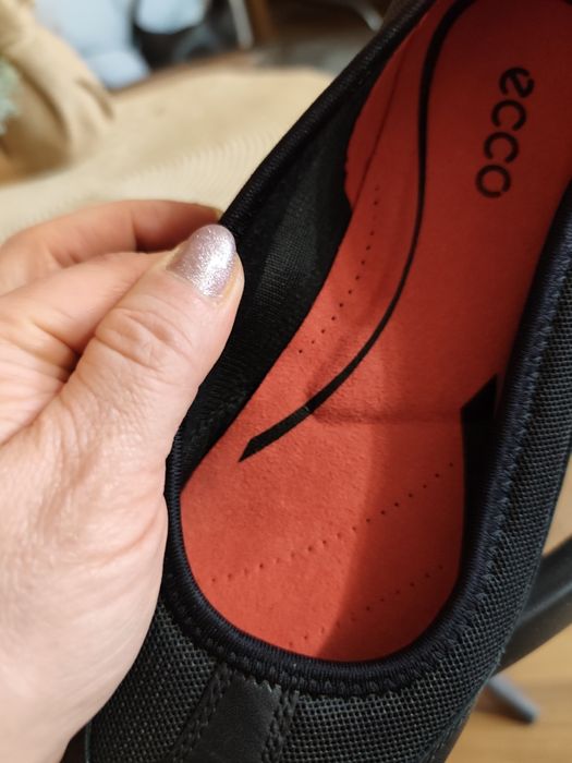 Продам макасини ECCO