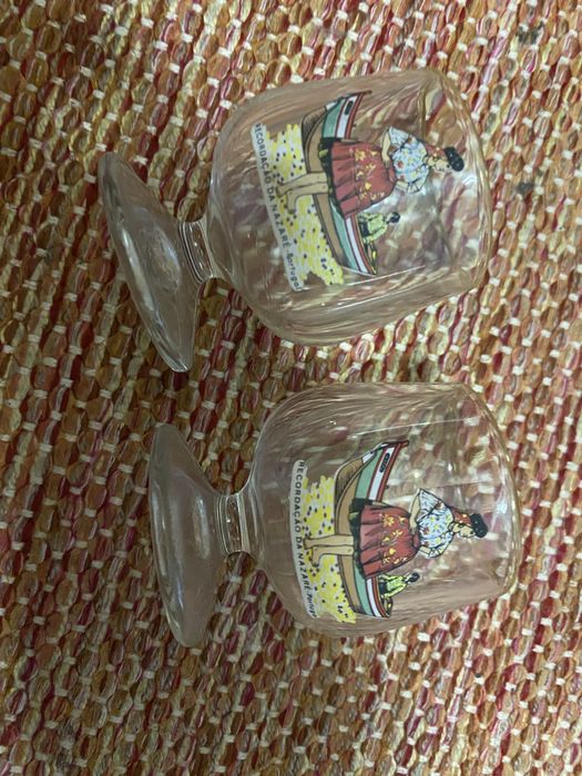 2 cálices de shots