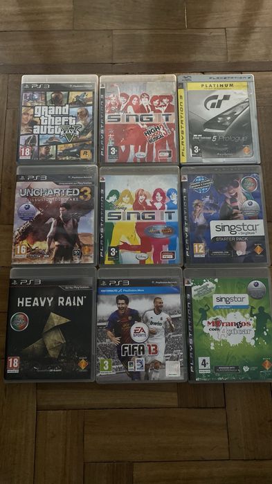 Playstation 3 Super Slim + microfones singstar + 9 jogos