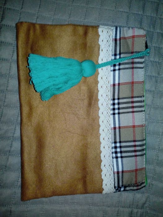 Bolsa em tecido, camurça e rendas - Feita à mão. Nova