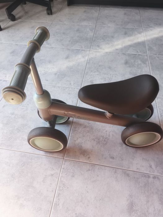 Bicicleta sem pedais Chicco 4 Sprint para bebe