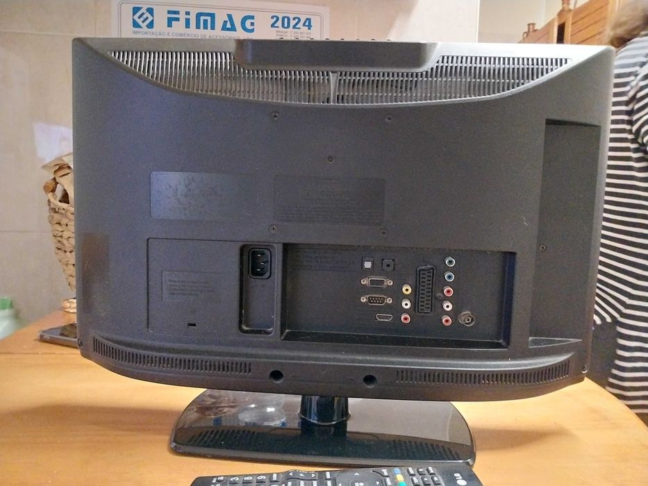 Televisão LG LCD 55cm 22pol