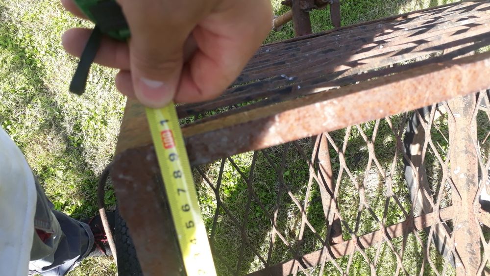 Wózek robiony z kołami od rometa