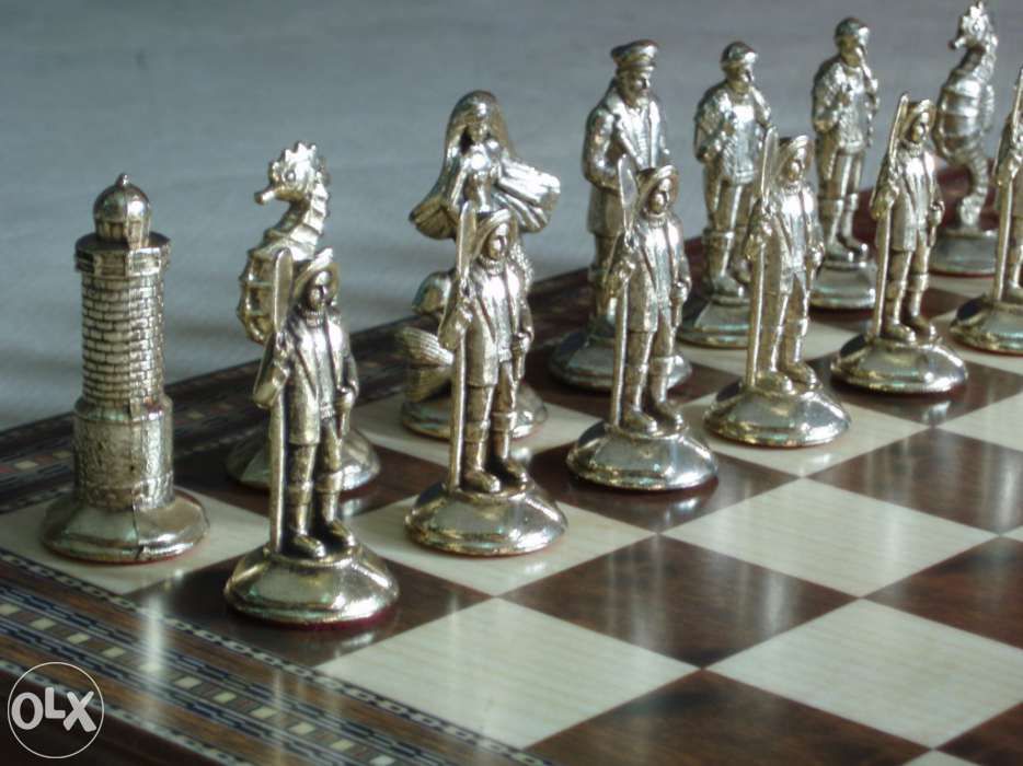Xadrez e Damas antigo jogo da Plásticos Estrela Rio Tinto Mafamude E Vilar  Do Paraíso • OLX Portugal