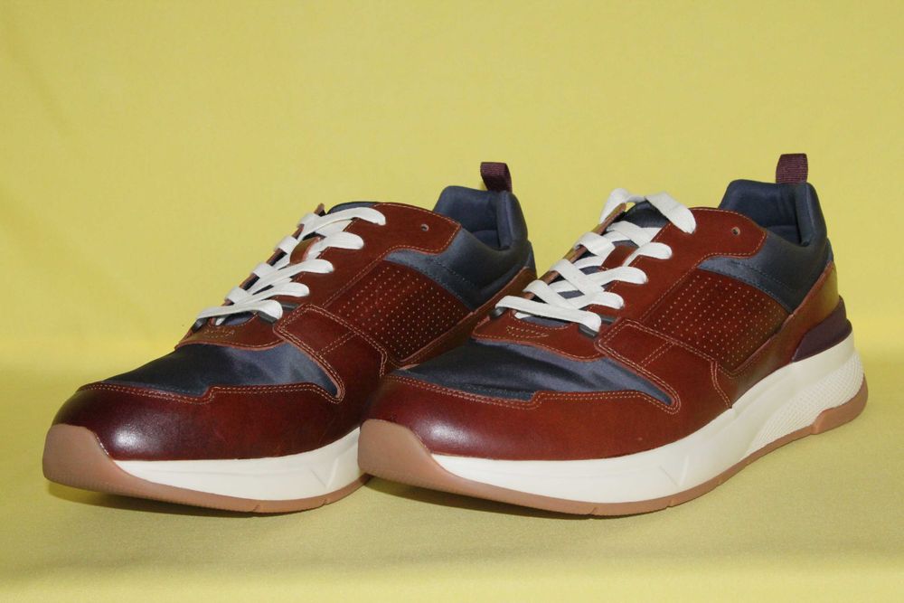 Лофери чоловічіVince Camuto, розмір 47