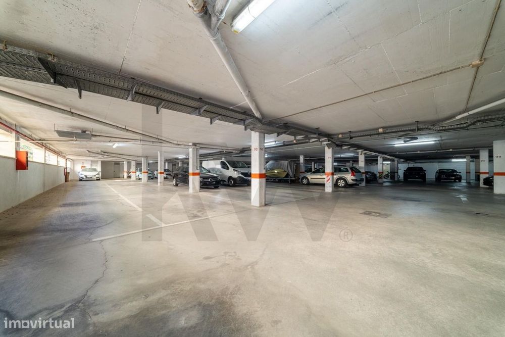T3 - Perto Da Praia C/ Garagem | Oeiras